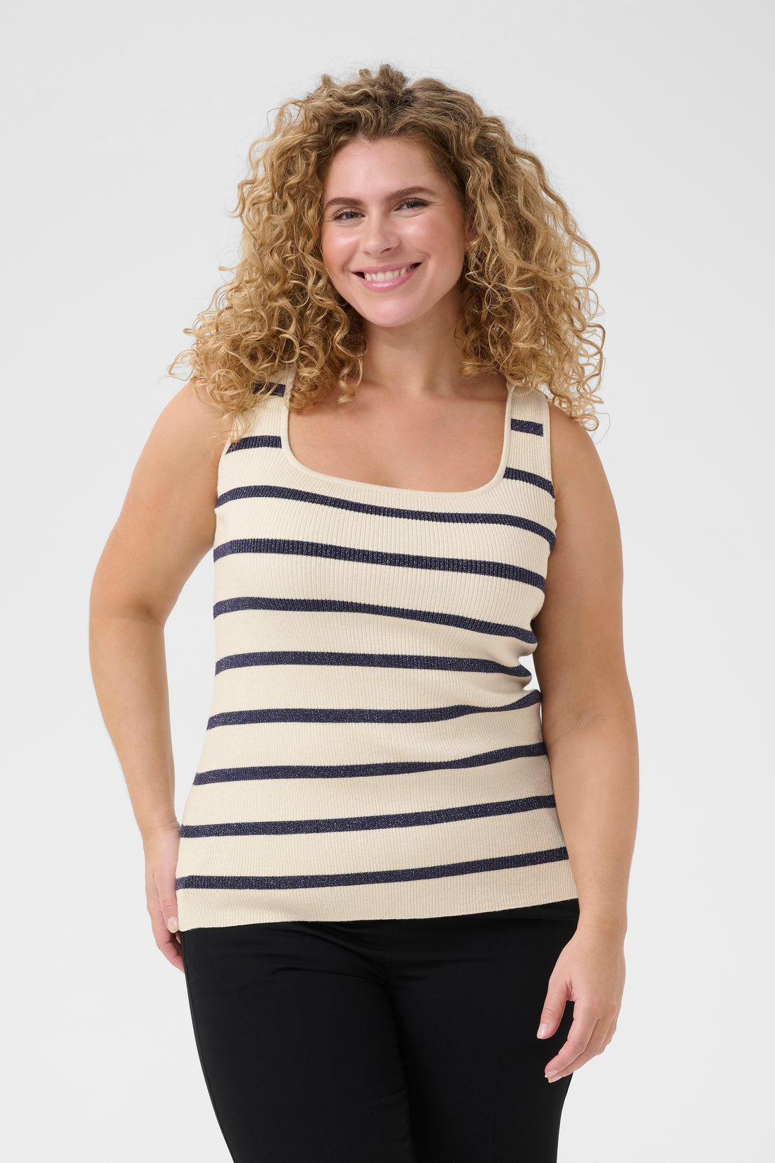 Kaffe Curve Top