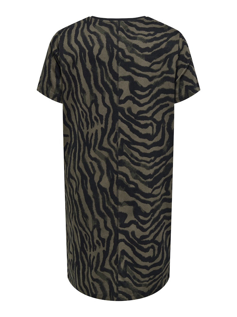 Only Carmakoma Kjole