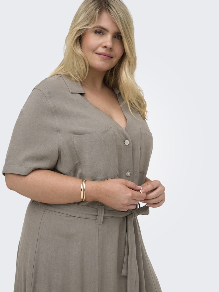 Only Carmakoma Kjole